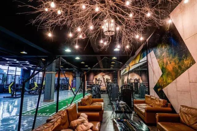 听说宜兴要开一家网红健身馆,好看的小哥哥小