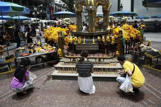 泰国曼谷的两个机场是以什么做区别?
