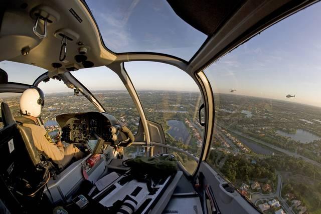 空客h130直升机