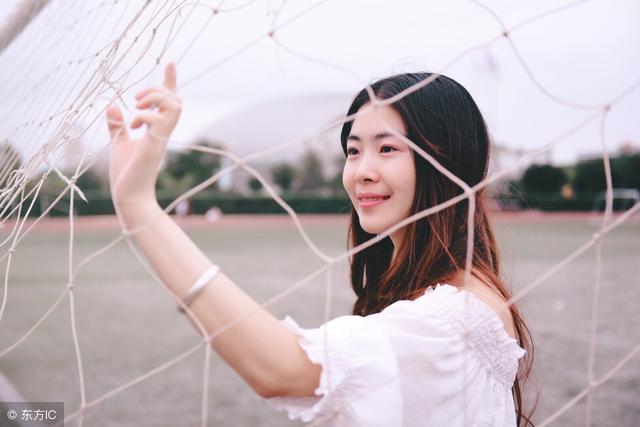 婚后发现老婆出轨找情人，两年后再次遇见，我决定留下来