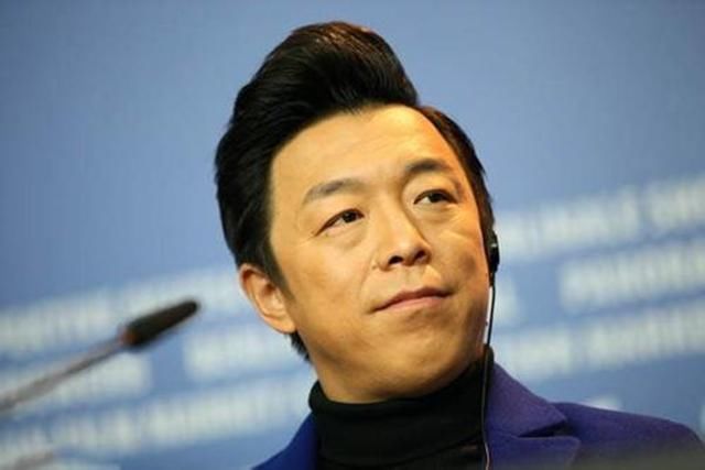 黄渤9大幽默应答,崔永元只能苦笑,没想到周星驰更机智