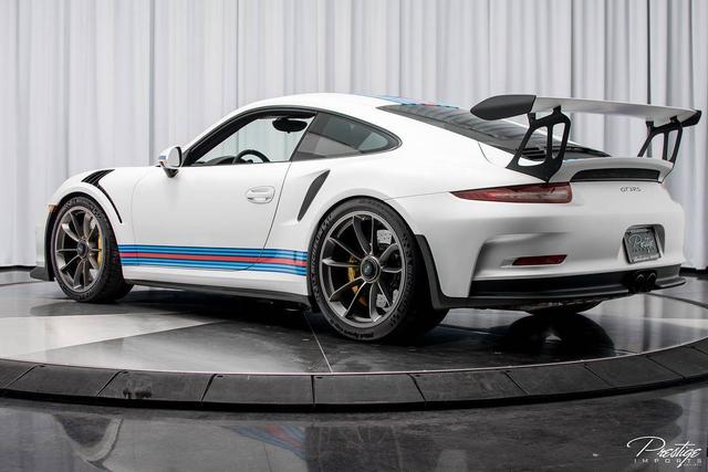 保时捷911gt3rs经典的马天尼涂装