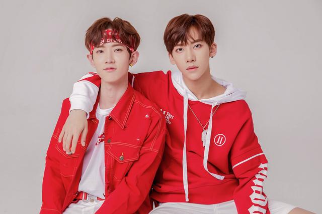 偶像练习生们微博首秀,百年会员蔡徐坤微博炸