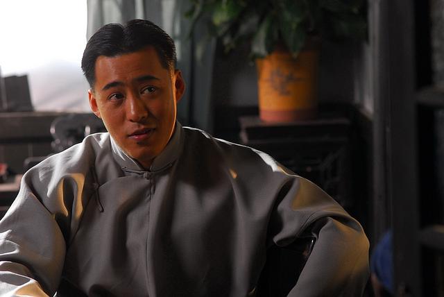 针对影视作品拿天津人遭改现象,他想通过作品