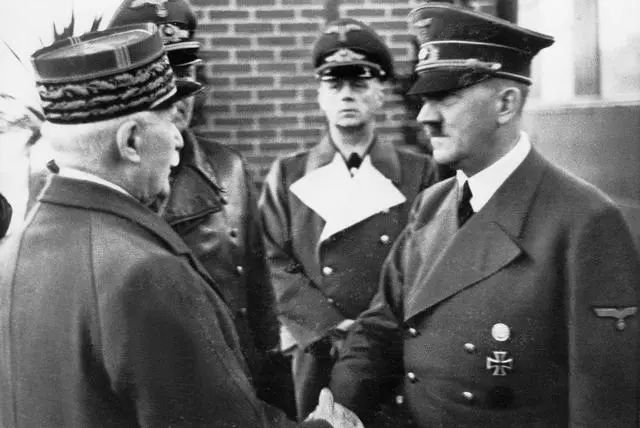 法国历史上最耻辱的一幕:凡尔登英雄和纳粹头
