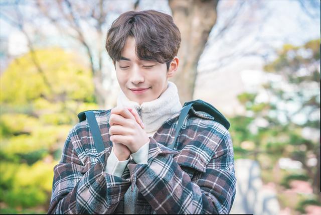 教科书式的韩剧男主穿衣经