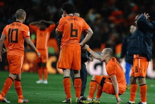 世界杯小组抽签悲喜交加,球迷:美国意大利荷兰