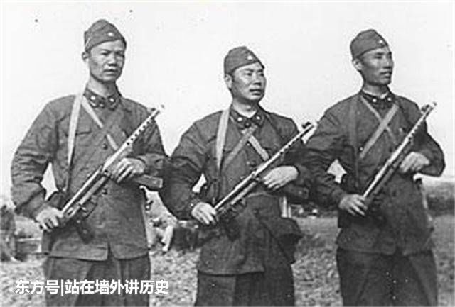 此人从班排连营团旅师军一级没漏提拔, 指挥艺