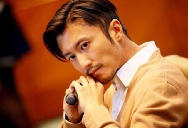 谢霆锋大儿子要上春晚,王菲五字回应,谢霆锋一