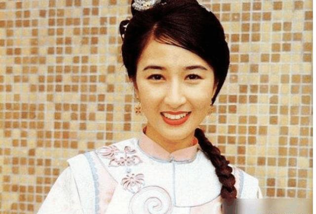 三版苗翠花:恬妞版最美,关咏荷版无人超越,她