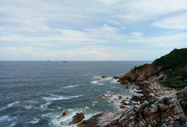 徒步最美海岸线之一,深圳南澳东西冲,体验海边
