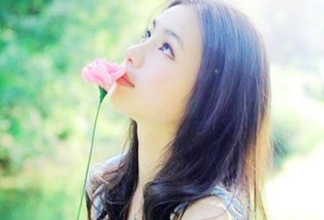 "傻女人"才有傻福,"装傻"是女人的独门艺术!