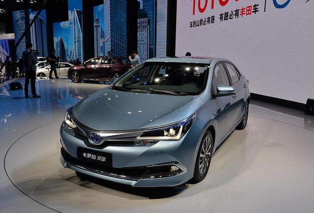 不到三十岁，只有15万，买什么家用车会更有面子？