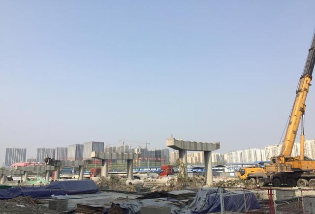 成都日月大道进入改造 完工后将敞开跑