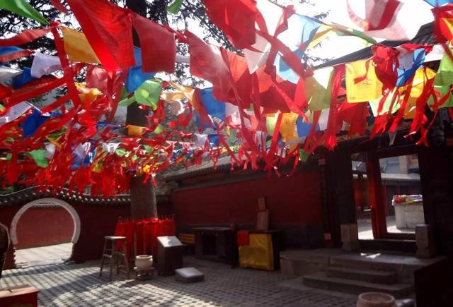 五台山：顺治皇帝的出家地