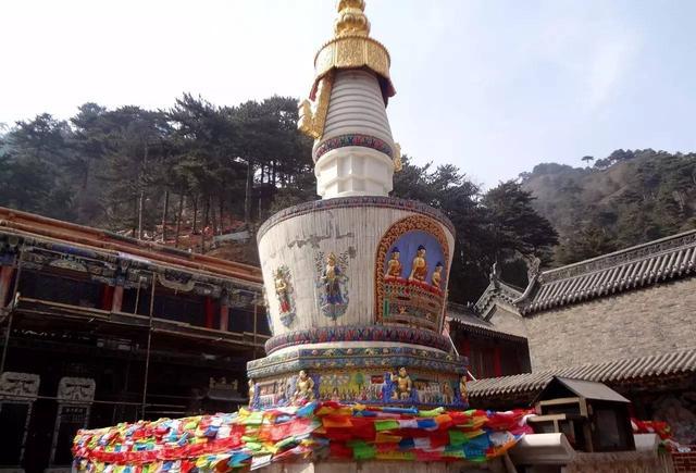 五台山：顺治皇帝的出家地