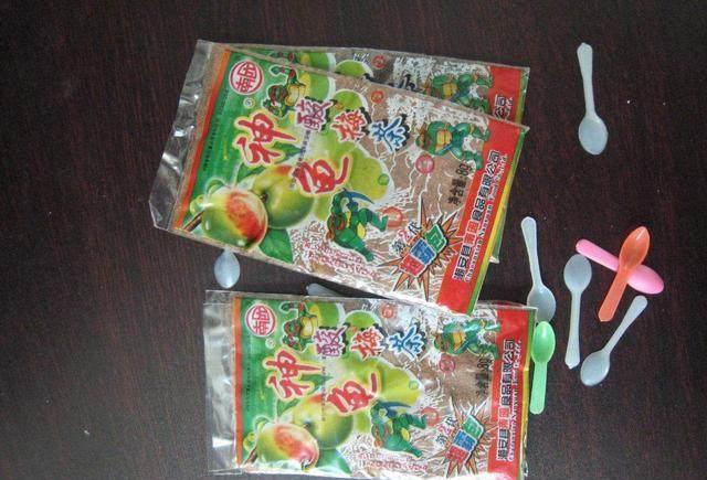 80后最爱的零食,90后吃过的很少,00鄙视的说:这是人吃