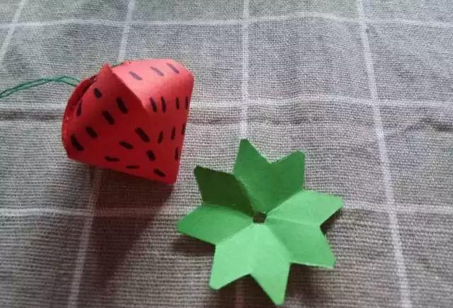 「手工」造型可爱,制作简单的纸做草莓