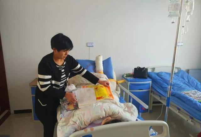 闻之落泪!太和这家医院门前,一位母亲跪了5小