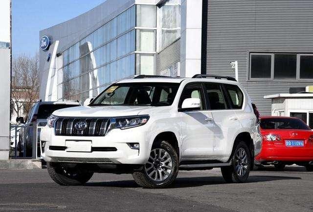 丰田又一款霸道硬汉，完全不输普拉多，标配四驱仅24万