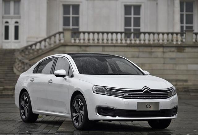 车长近5米，颜值胜迈腾十倍，60万的车如今国产19万，还看啥雅阁