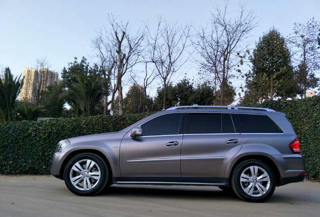奔驰GL450汽车电光钛金灰车身改色贴膜效果图