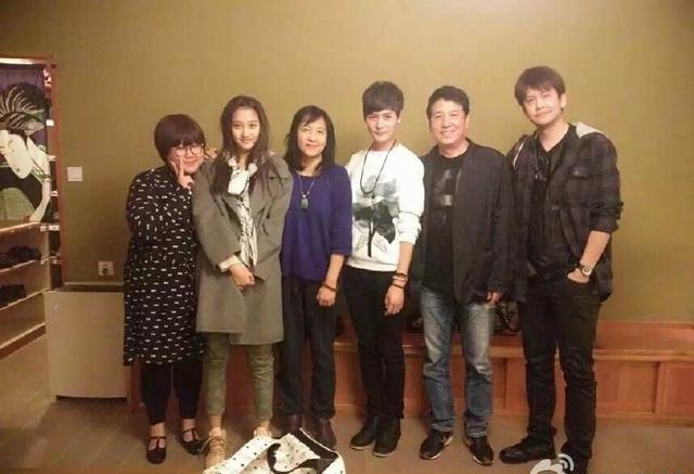 自称男版“杨幂”，喊关晓彤妹妹 和关少曾一家有什么亲密关系