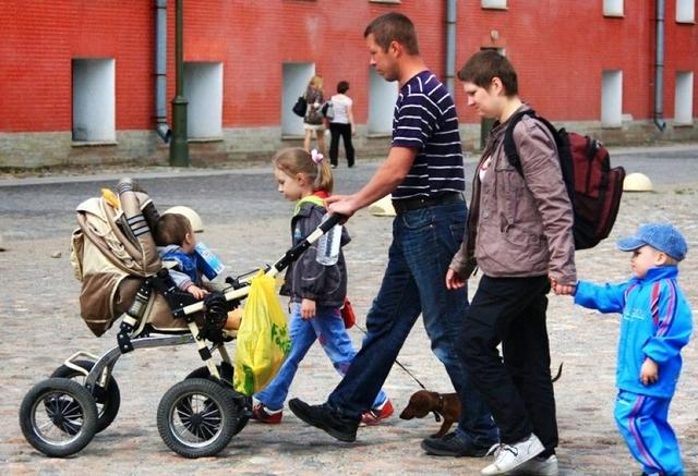 外国人问俄罗斯和中国谁更发达?俄网民:从经济