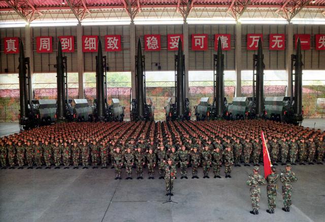 火箭军这一招让人拍案叫好,省了大量的军费,战斗力还
