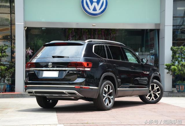 大众7座硬派SUV 搭载2.5升V6引擎,配全时四驱,气势不输奥迪Q7