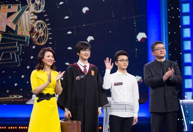 这个主播厉害了, 虎牙主播德古拉登上CCTV央