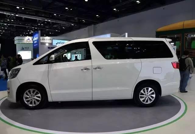 “好汽车 董小姐造” 车标未改动,网友看到偷偷笑