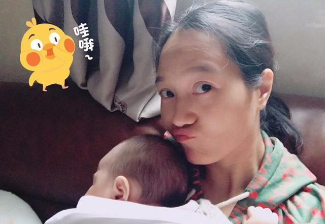 新晋妈妈朱丹素颜照脱发严重，网友：周一围红了，你快熬出来了