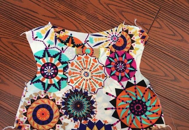 不用裁剪图,轻松做美衣--女童露肩连衣裙做法