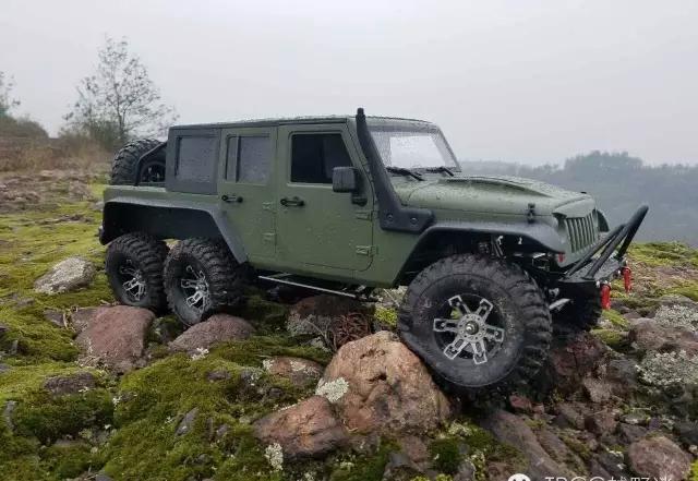 JEEP牧马人6X6越野车 行霸路面全能王者