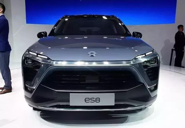 刘强东造了3吨重的suv,全铝车身,这价格把特斯拉吓得屁滚尿流