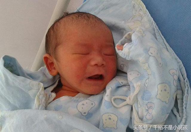 剖腹产9天后,肚子越来越大,医生检查后脸都吓