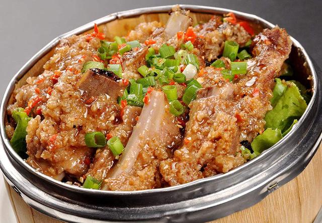 "老辈子"年夜饭,过年必备9道蒸菜,寓意"蒸蒸日上"迎新年!