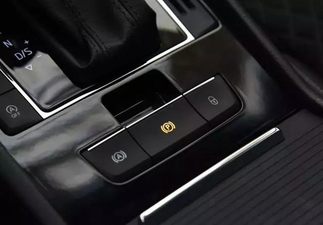 15万拿下合资B级车!运动、舒适、空间大的全都有!