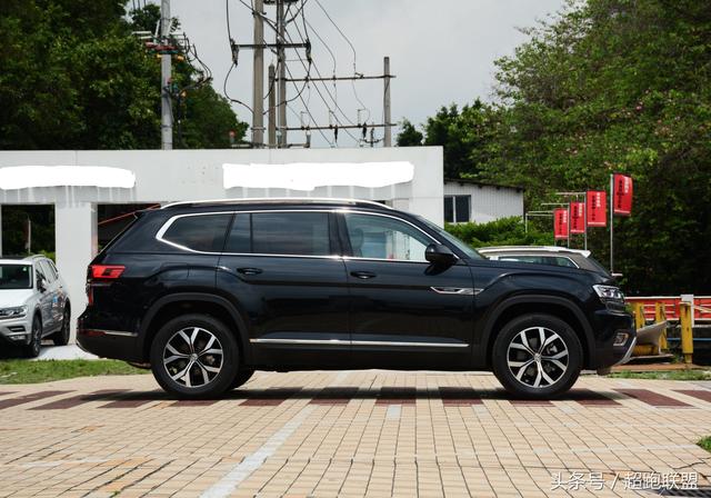 大众7座硬派SUV 搭载2.5升V6引擎,配全时四驱,气势不输奥迪Q7