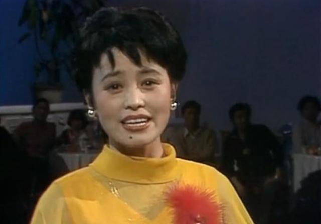 回顾历年春晚的经典歌曲，7080后记忆犹新
