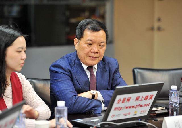 他曾救活两家濒临倒闭的公司, 妻子为他抵押房