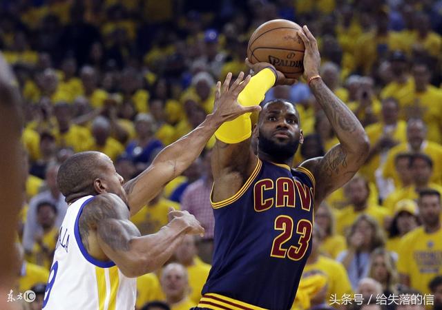 勒布朗季后赛绝杀次数与乔丹并列历史第一,21