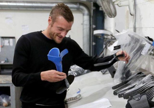 盘点足球场上的三大励志帝,两人已成巨星