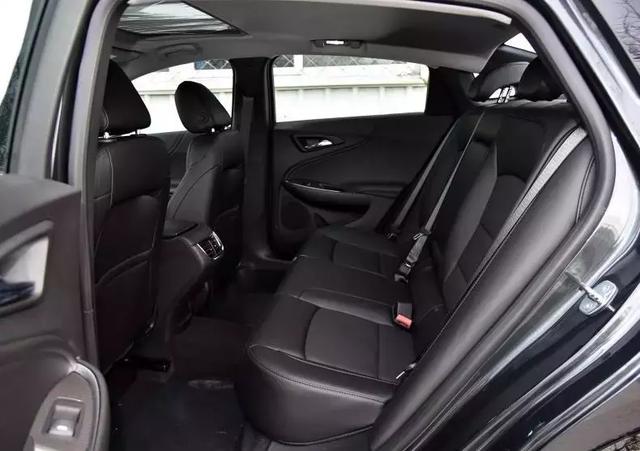 15万拿下合资B级车!运动、舒适、空间大的全都有!