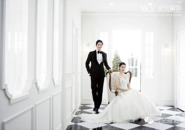 怎么拍好韩式纯色背景婚纱照, 来看看吧!
