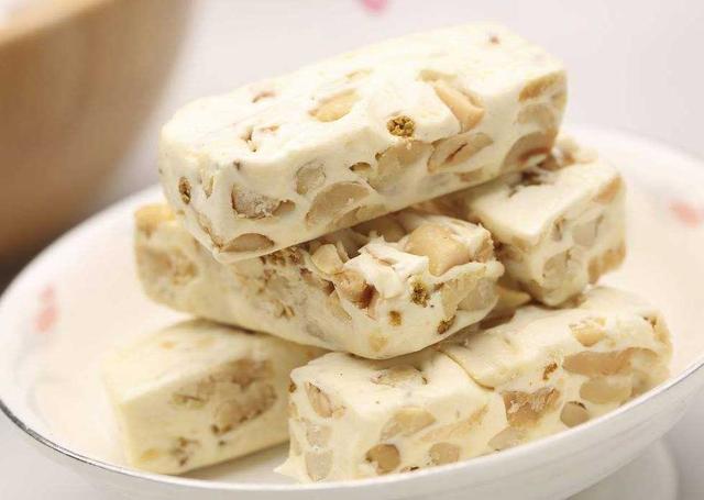 牛扎糖别再去买,教你零失败的方法,一学就会,自