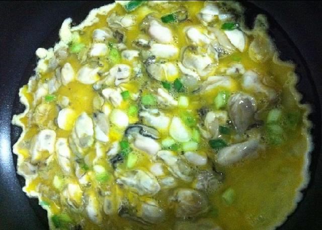 女孩的最爱:生蚝煎蛋,这样做嫩滑可口