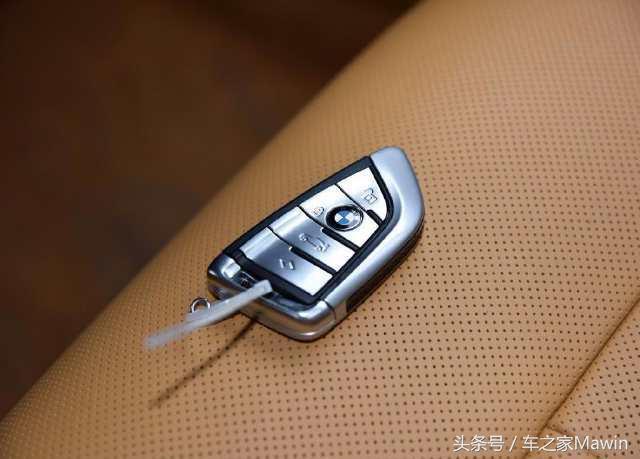 全新迈腾的钥匙, LOW到爆!