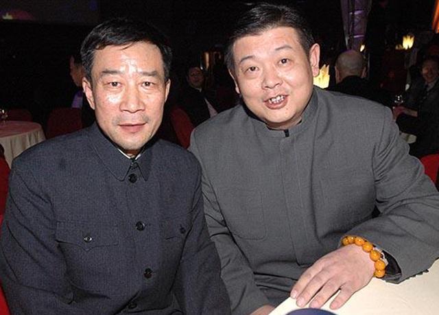 原来老戏骨李雪健的老婆是她,儿子还非常帅气,是北影